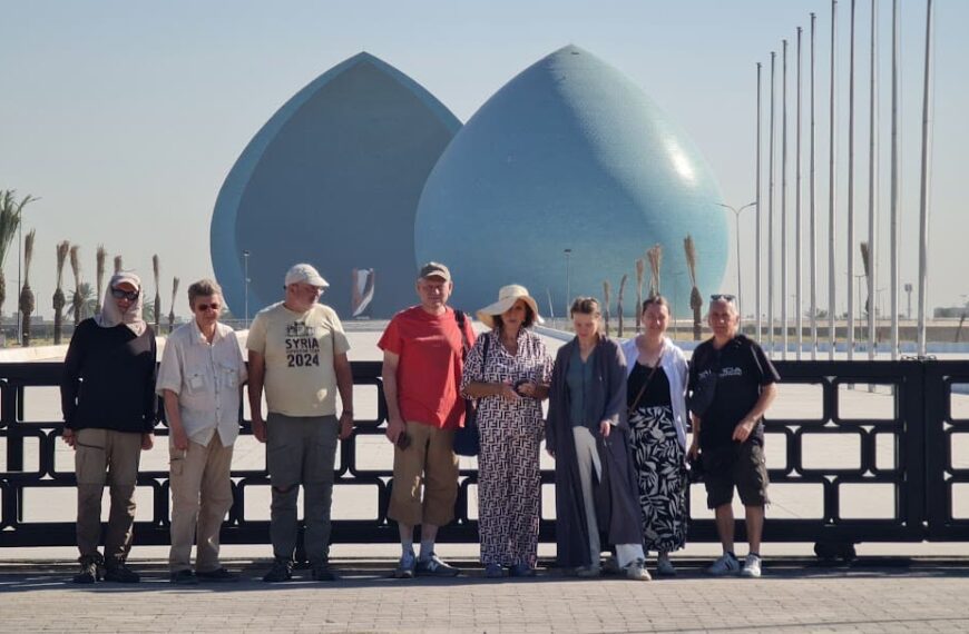 travels in group tours to Iraq near iraq martyrs monument.is it safe to travel to iraq