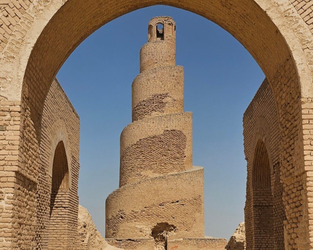 The Abu Dulaf Minaret near Samarra, an 9th-century Islamic brick tower and one of Iraq’s important Abbasid-era architectural landmarks, showcasing early Islamic design and often visited on cultural small group tours in Iraq exploring historic Samarra sites.