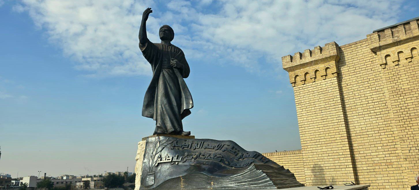 al mutanabbi statue 2 .jpg